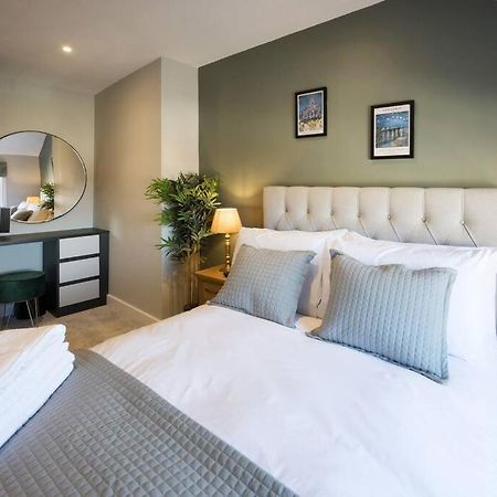Lettered Board Apartments 1, 2 & 3 بيكرينغ المظهر الخارجي الصورة
