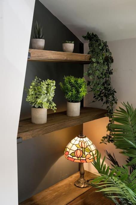 Lettered Board Apartments 1, 2 & 3 بيكرينغ المظهر الخارجي الصورة
